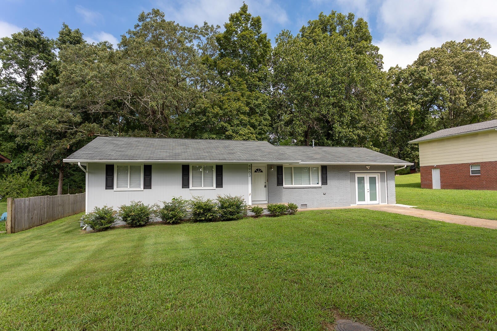 Photo of Listing #3127778