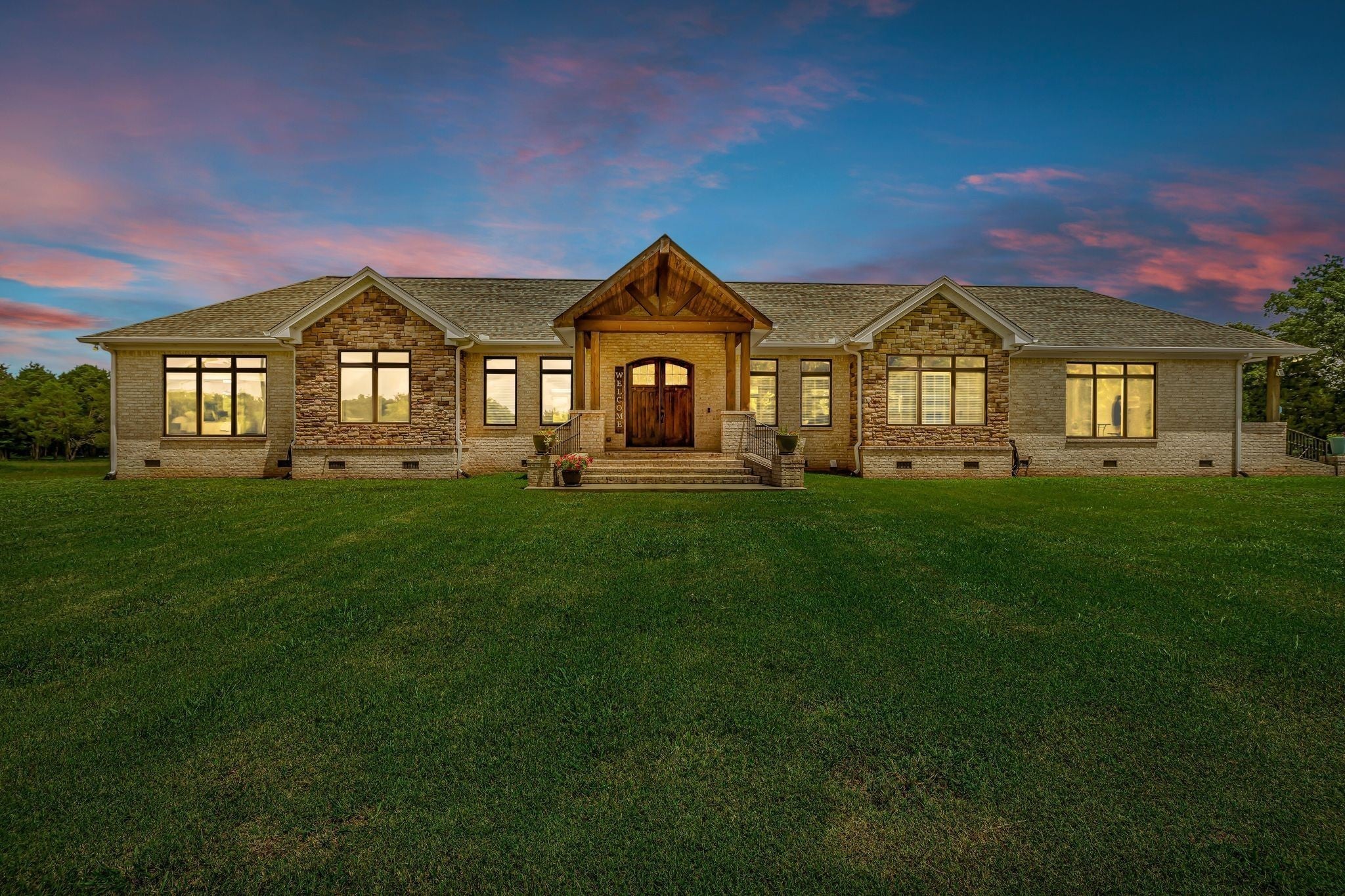 Photo of Listing #3127785