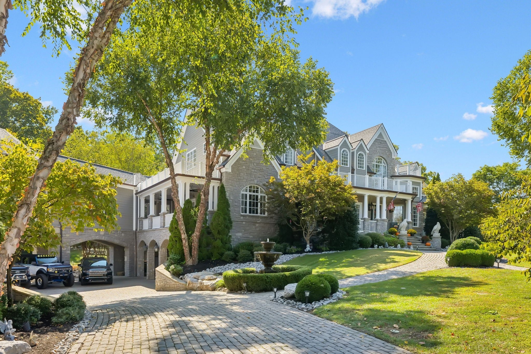 Photo of Listing #3127809