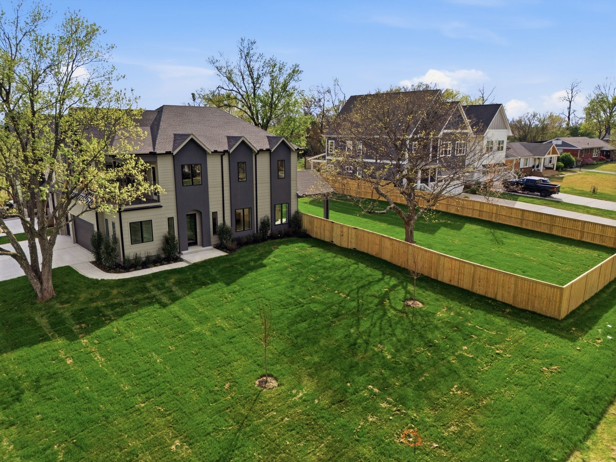 Photo of Listing #3128542