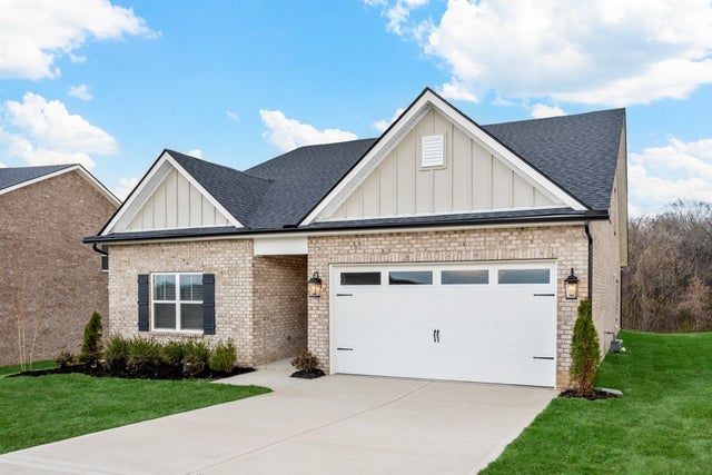 815 Hillock Trace, Lebanon