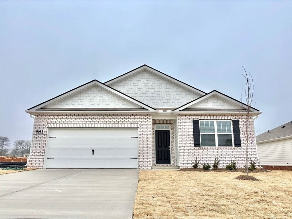 9088 Bluestem Circle, Bowling Green