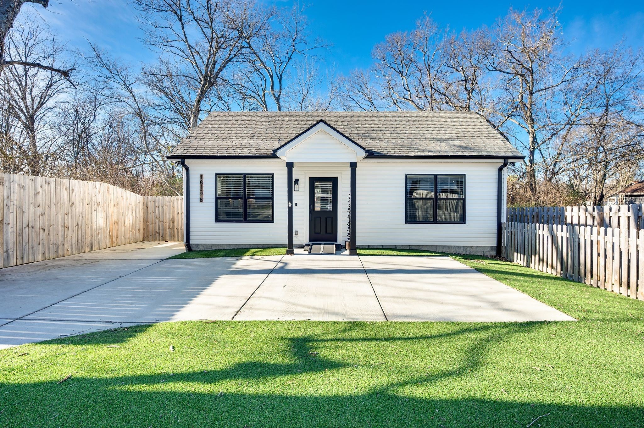 Photo of Listing #3128769