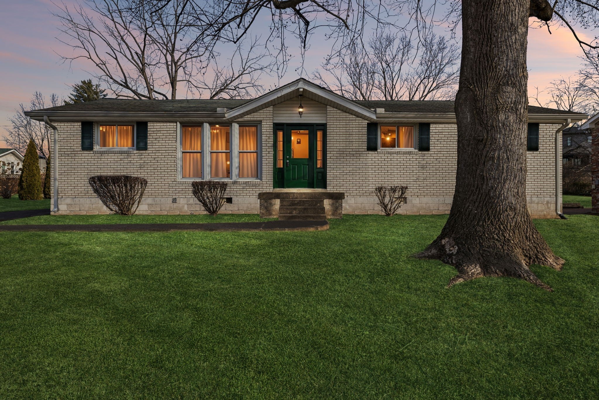 Photo of Listing #3128829