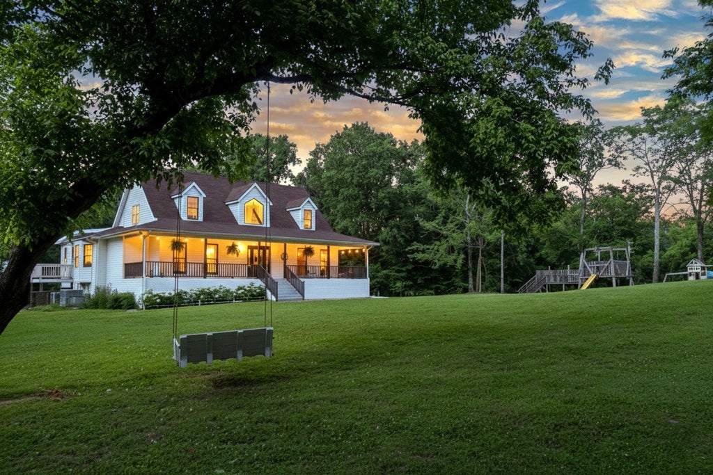 2300 Lee Road, Spring Hill