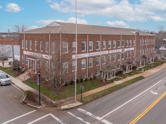 202a West College Street 4, Dickson