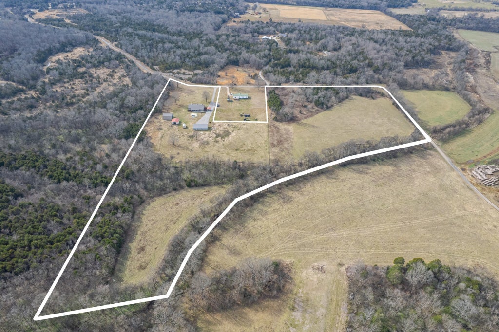 2373 Phillips Rd, Lewisburg