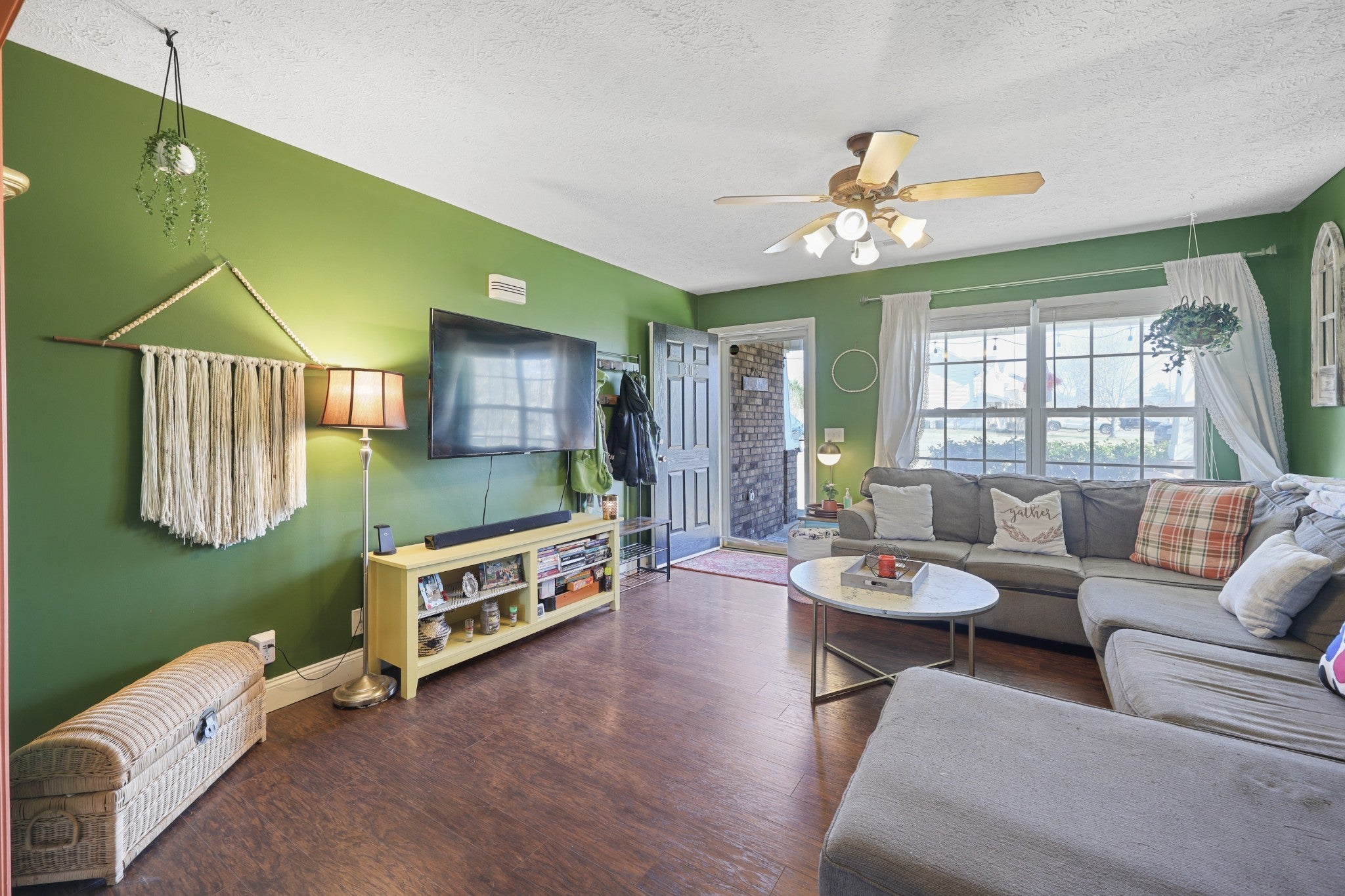 Photo of Listing #3129191