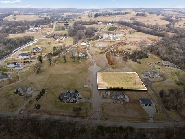 102 Heirloom Ln, Columbia