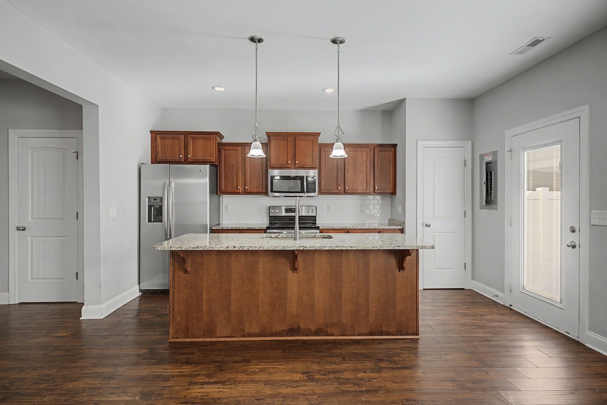 Photo of Listing #3129368