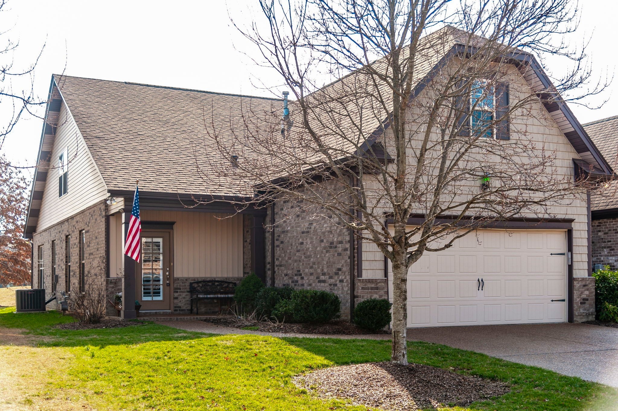 Photo of Listing #3129369