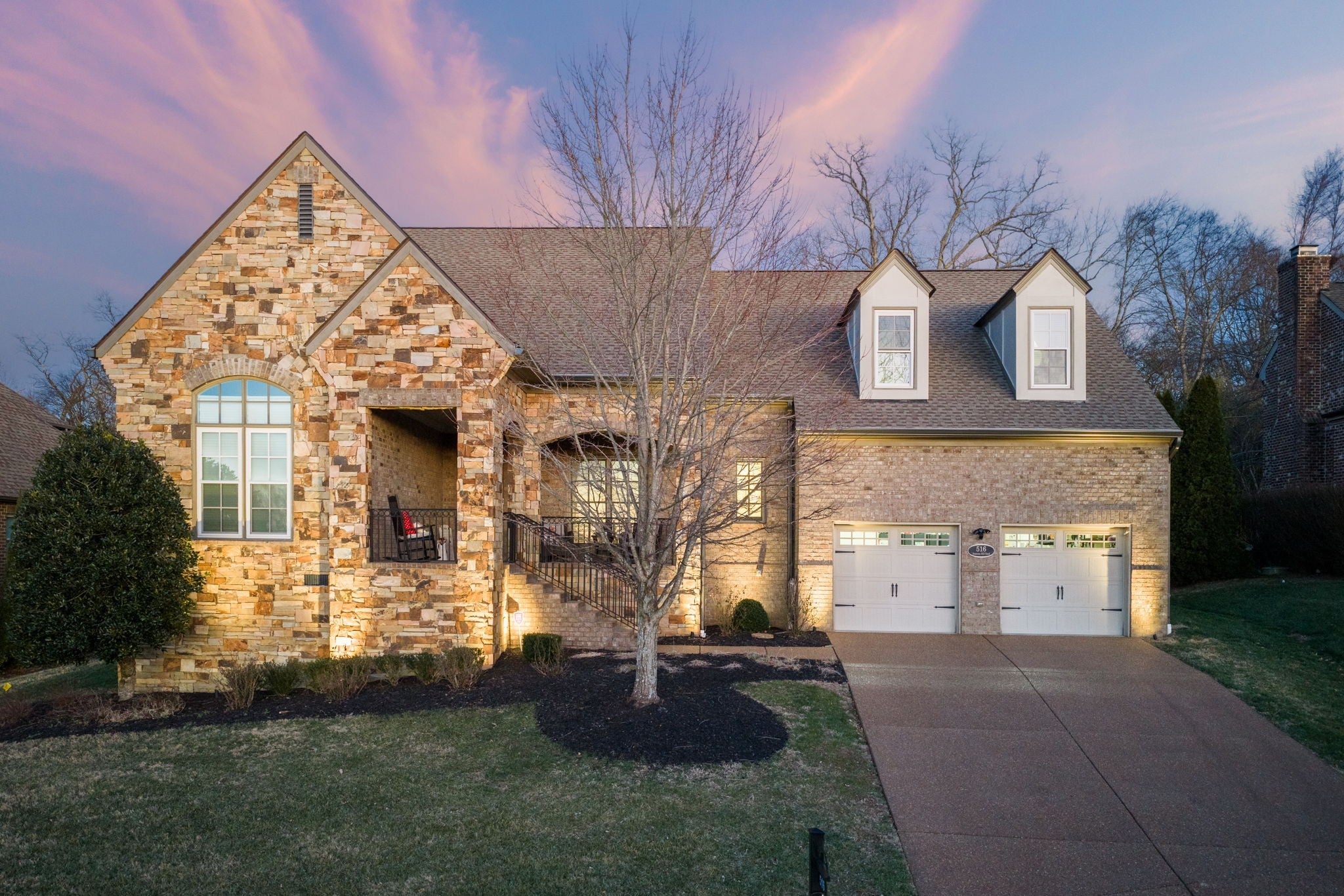 Photo of Listing #3129459