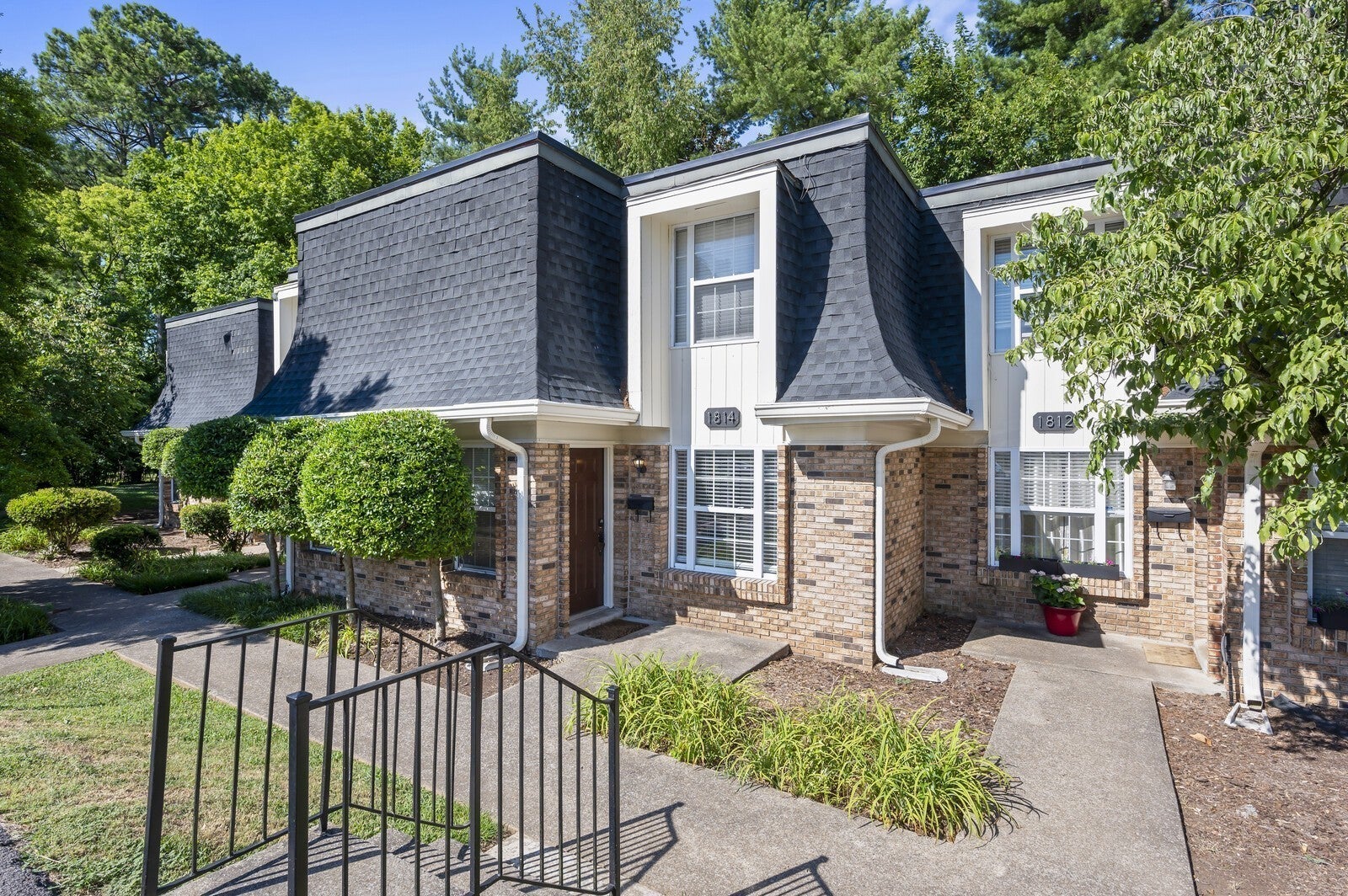 Photo of Listing #3129461