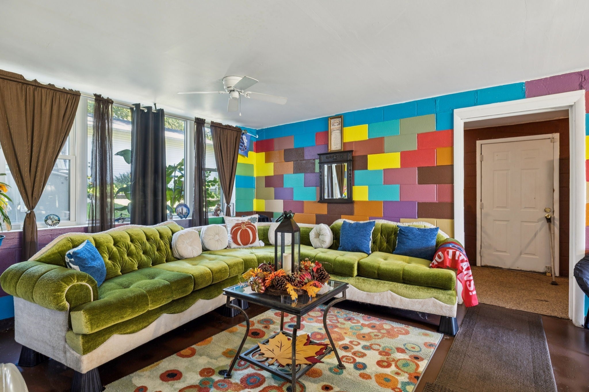 Photo of Listing #3129477