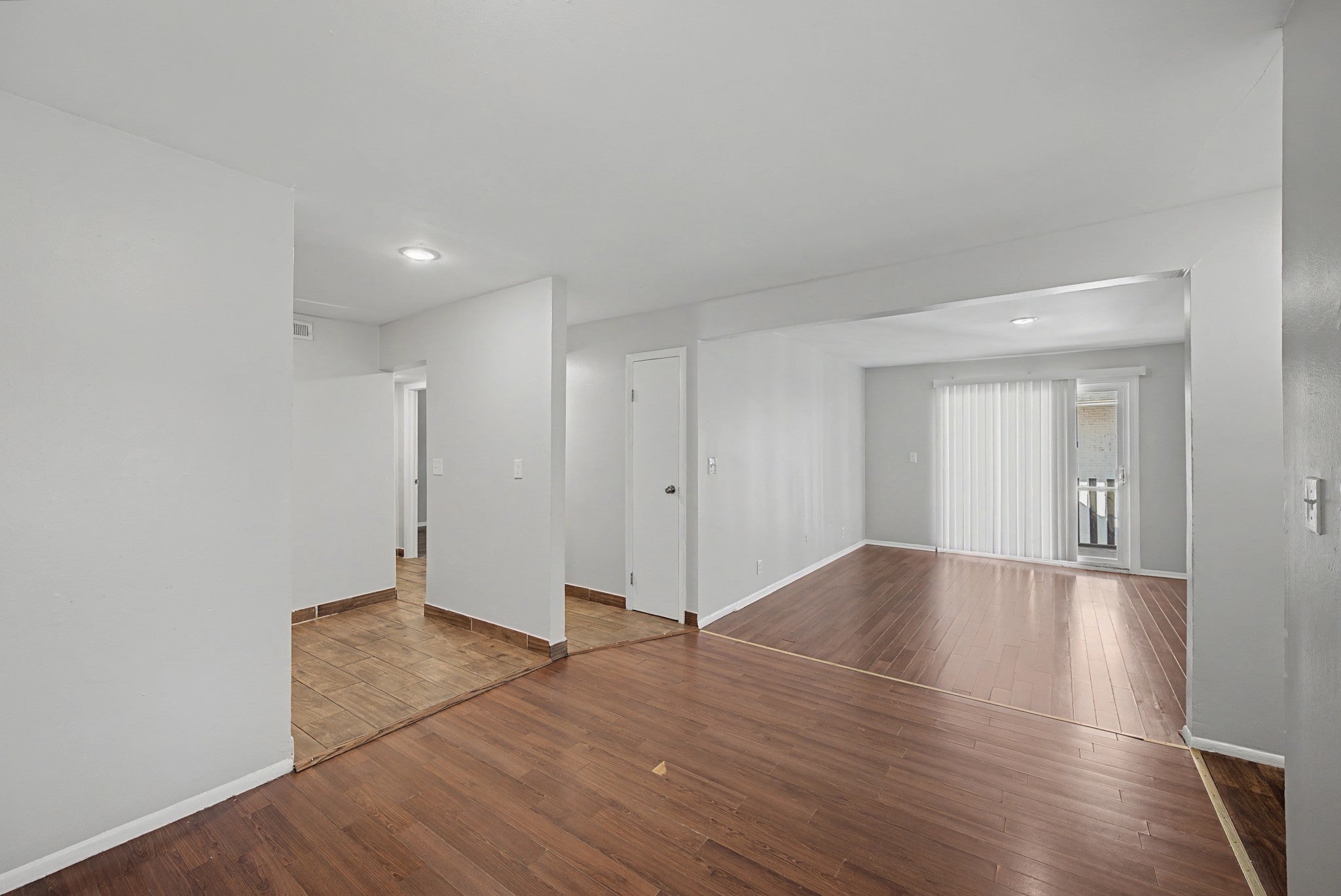 Photo of Listing #3129491