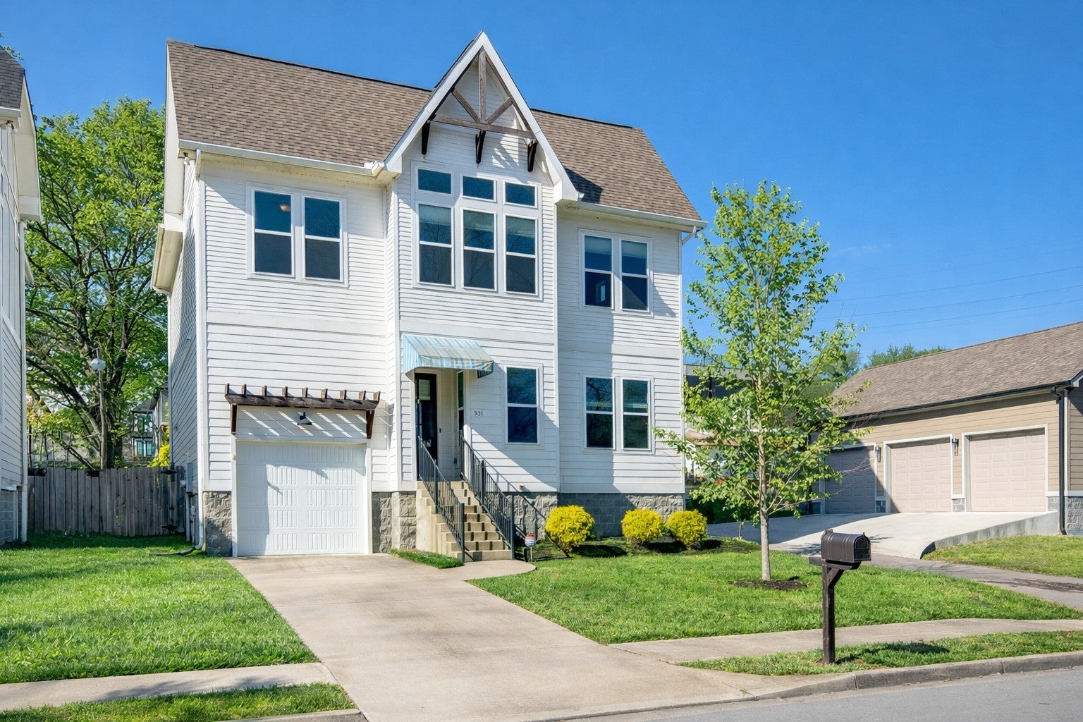 Home for sale in 931 30th Ave N Nashville, TN