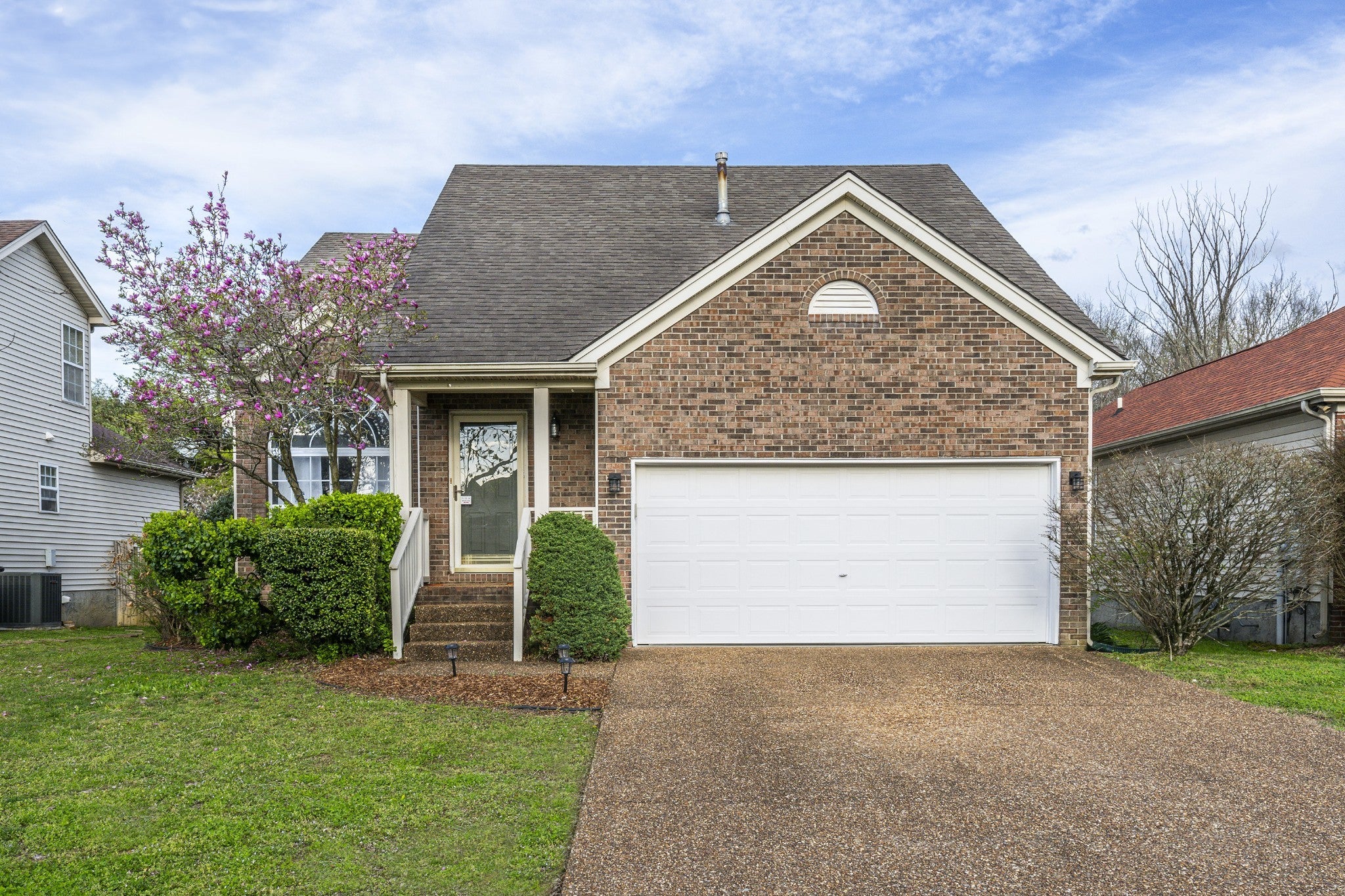 Photo of Listing #3129606