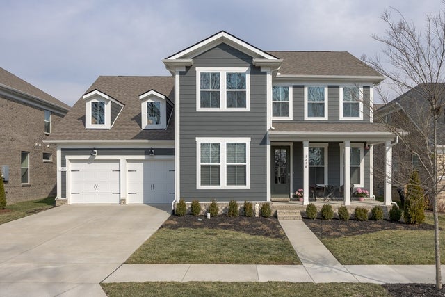 1218 Pebble Run Rd, Hendersonville