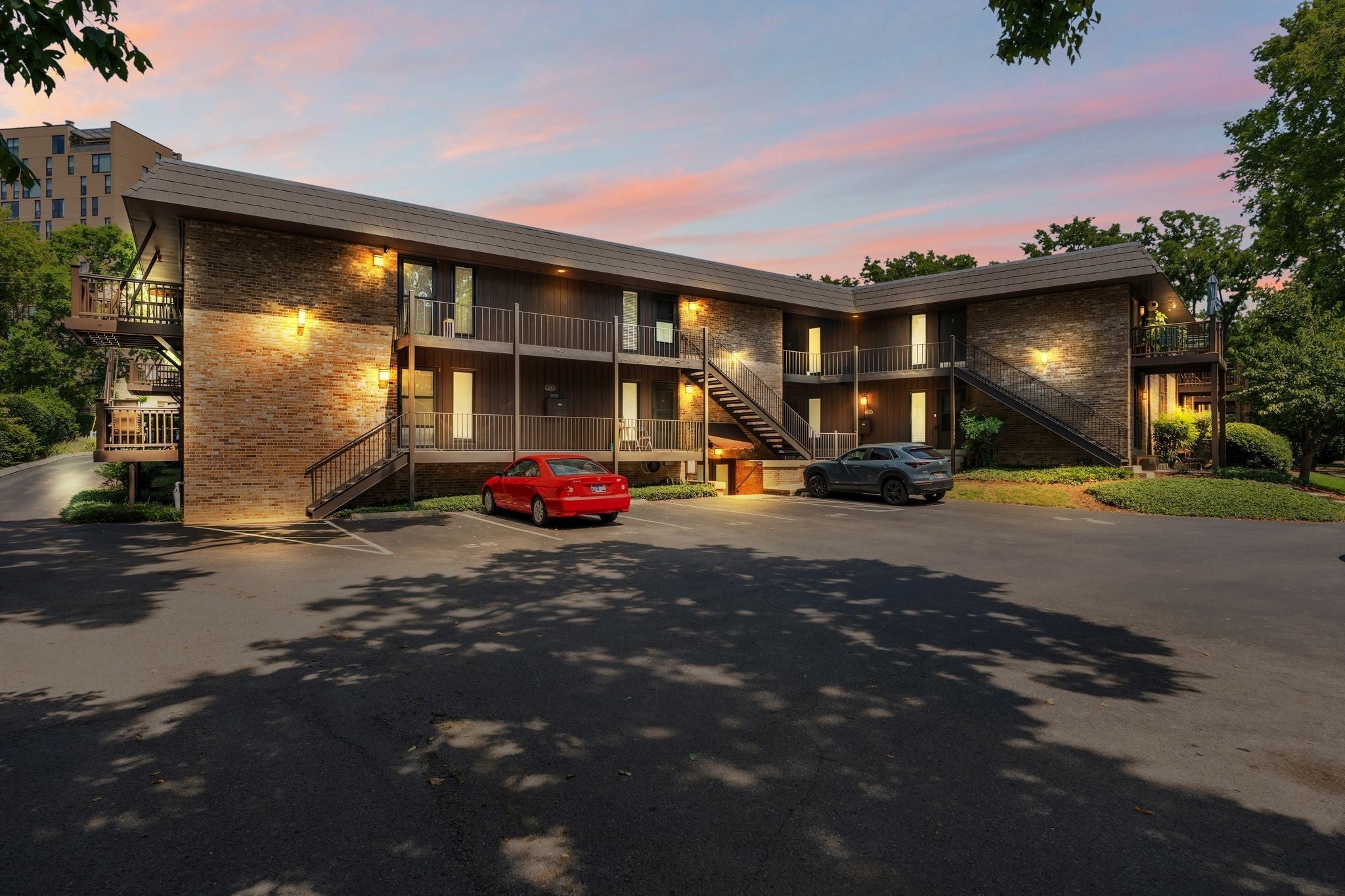 Photo of Listing #3129659