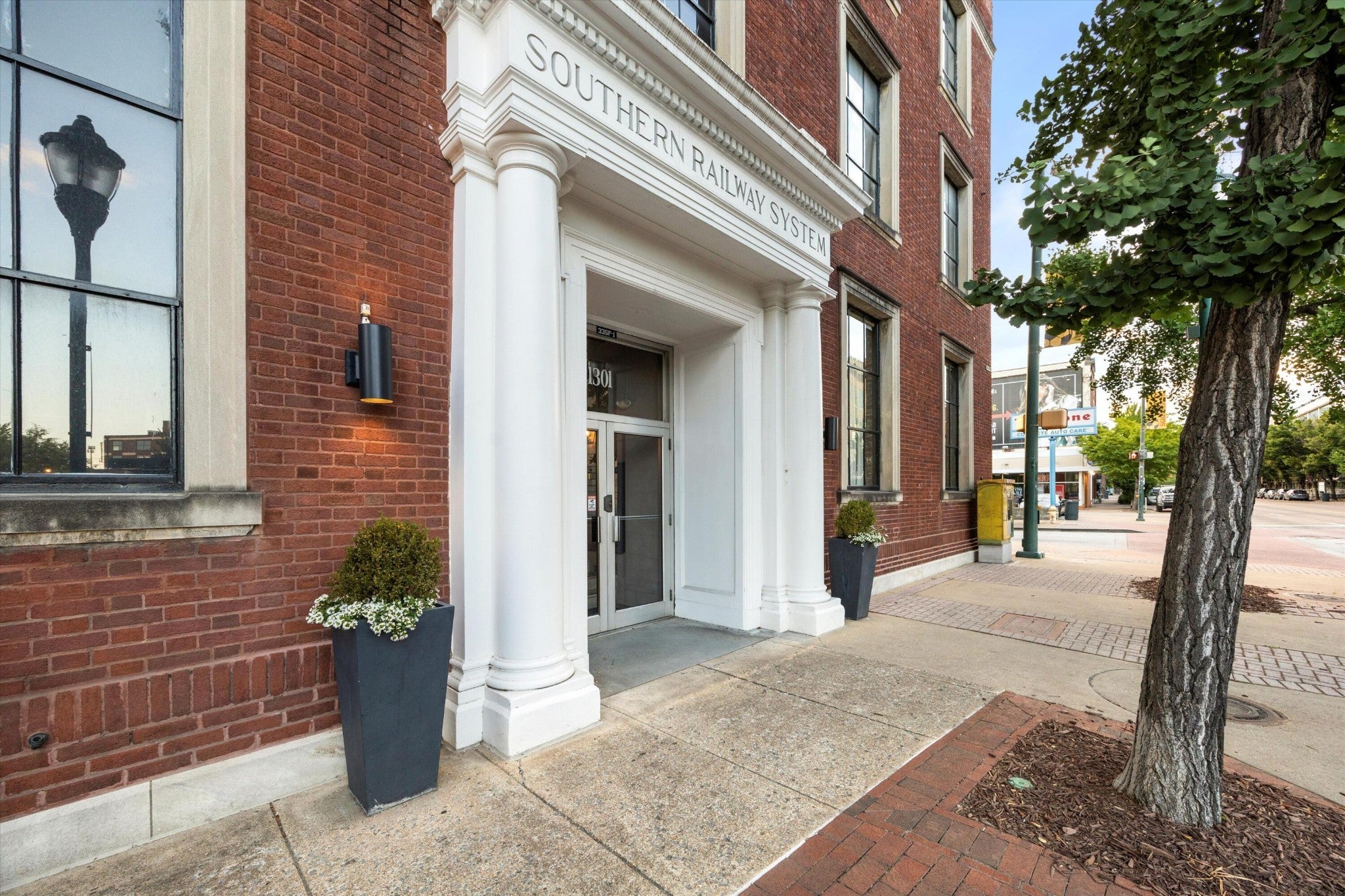 Photo of Listing #3130404