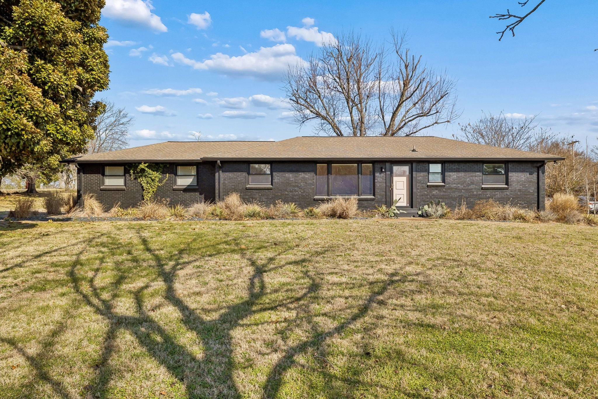 Home for sale in 659 Devon Dr Nashville, TN