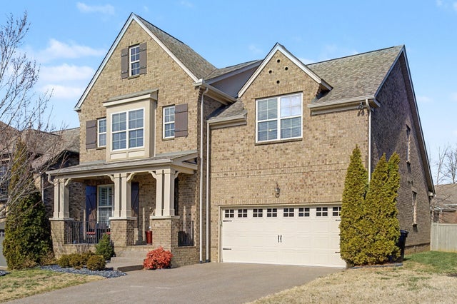 123 Cobbler Cir, Hendersonville