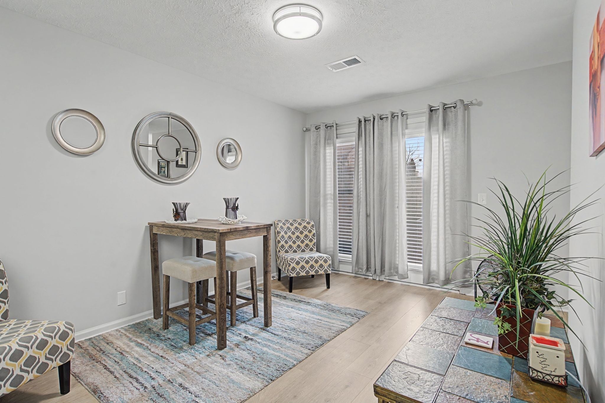 Photo of Listing #3130608