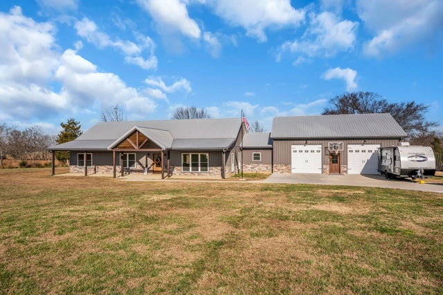 1547 Manley Loop, Dickson