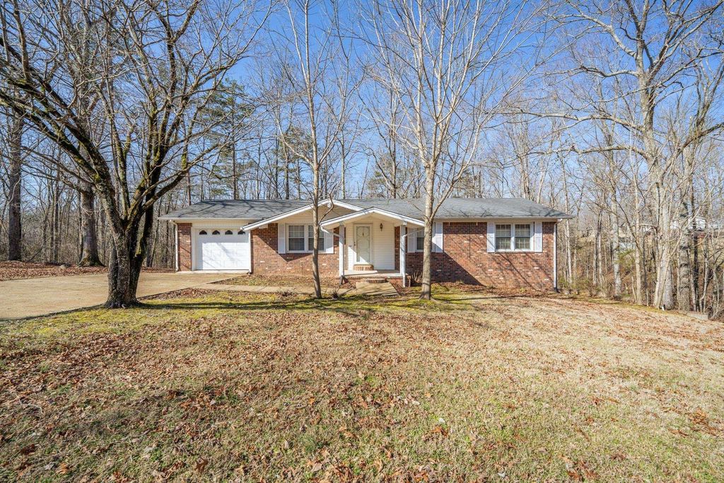 705 Hurricane Hill Dr, Waynesboro