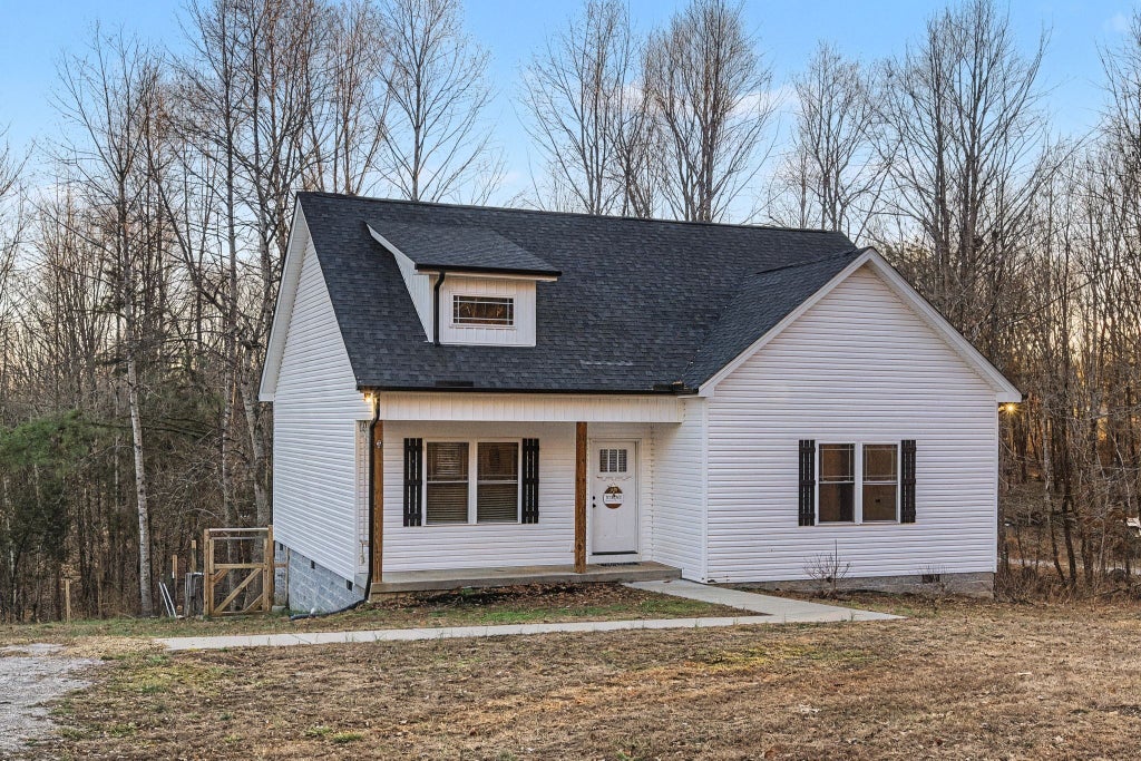 732 Lucas Rd, Dickson