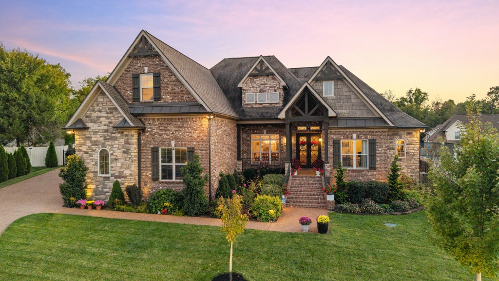 312 Fawns Pass, Lebanon