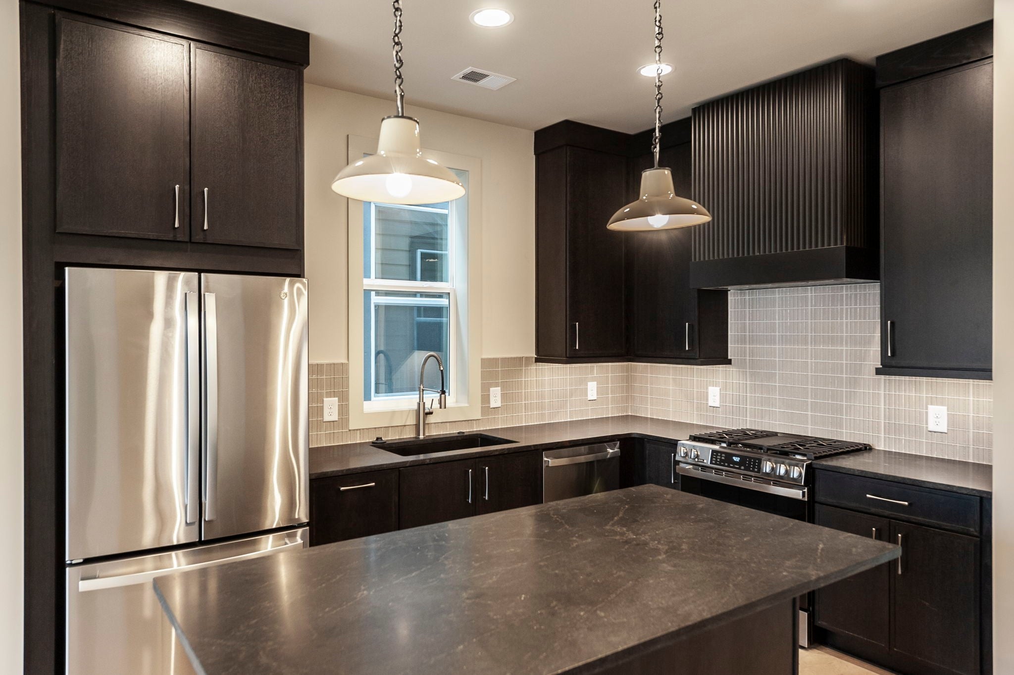 Photo of Listing #3131202