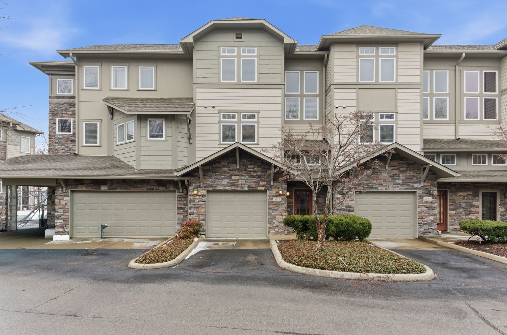 Photo of Listing #3131212