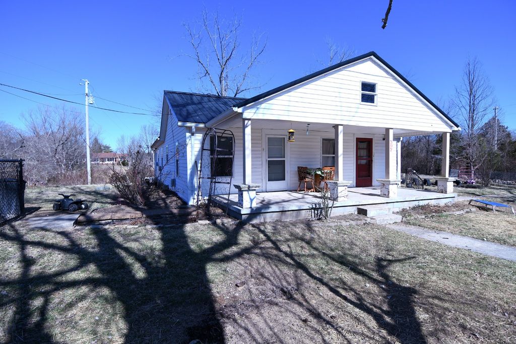 397 I B Maynard St, Spencer