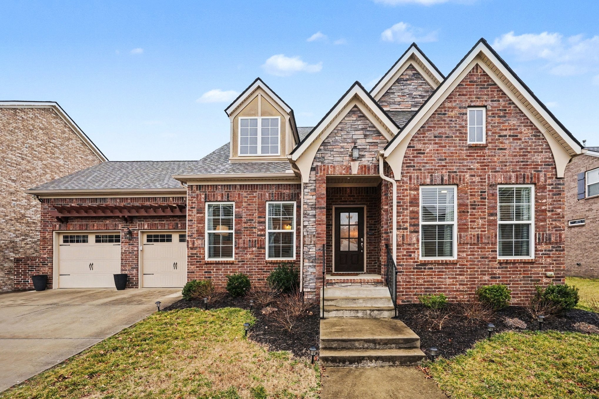 Photo of Listing #3131319