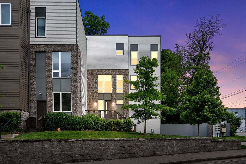 2711 Biloxi Ave, Nashville