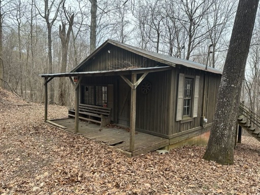 10367 Sewanee Hwy, Sewanee