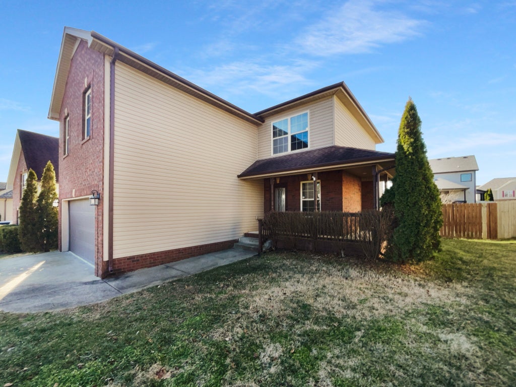 1450 Raven Rd, Clarksville