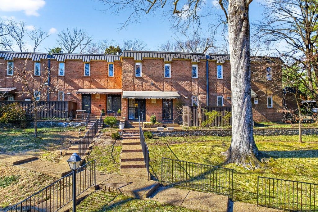 638 Timber Ln, Nashville