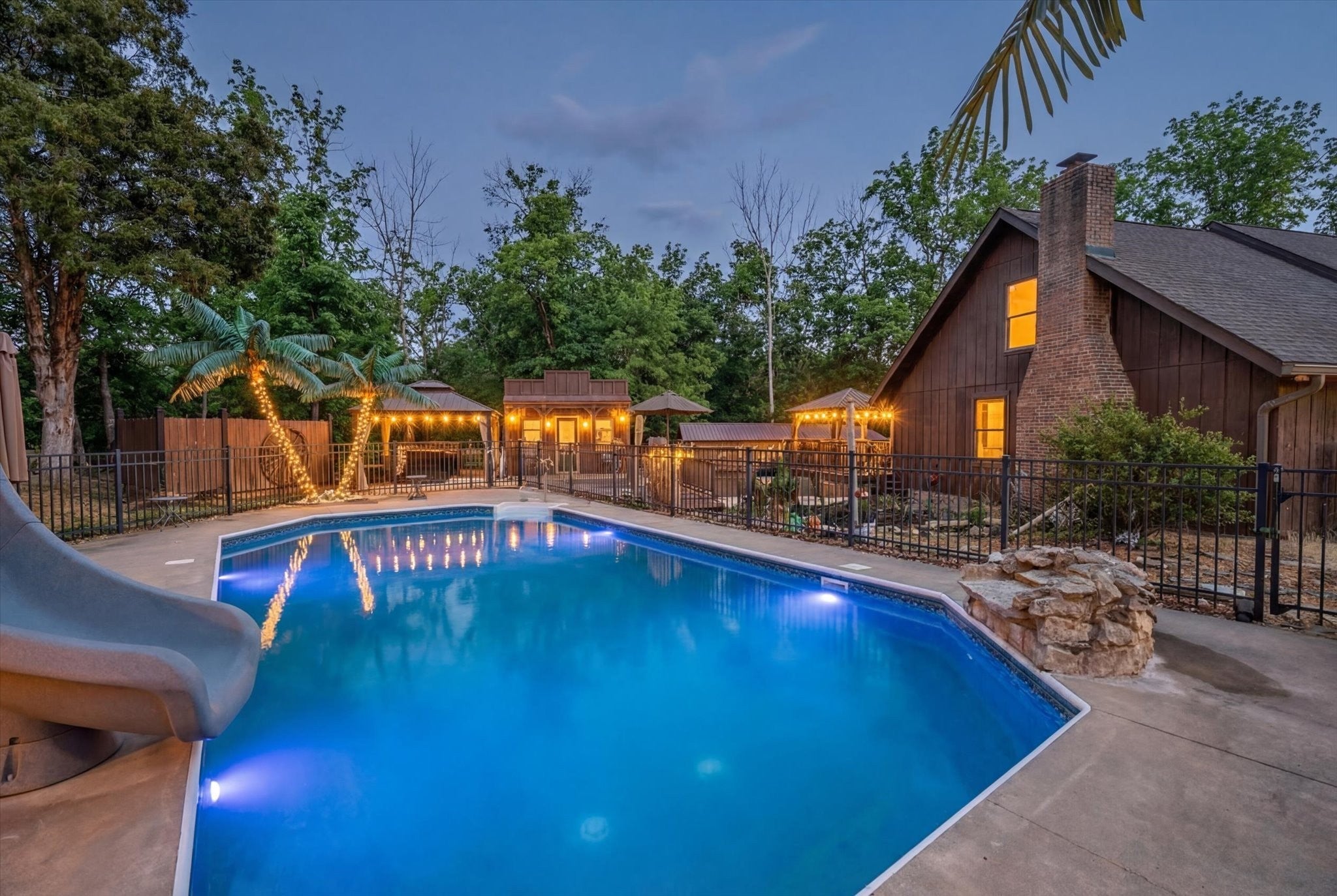 Photo of Listing #3132085