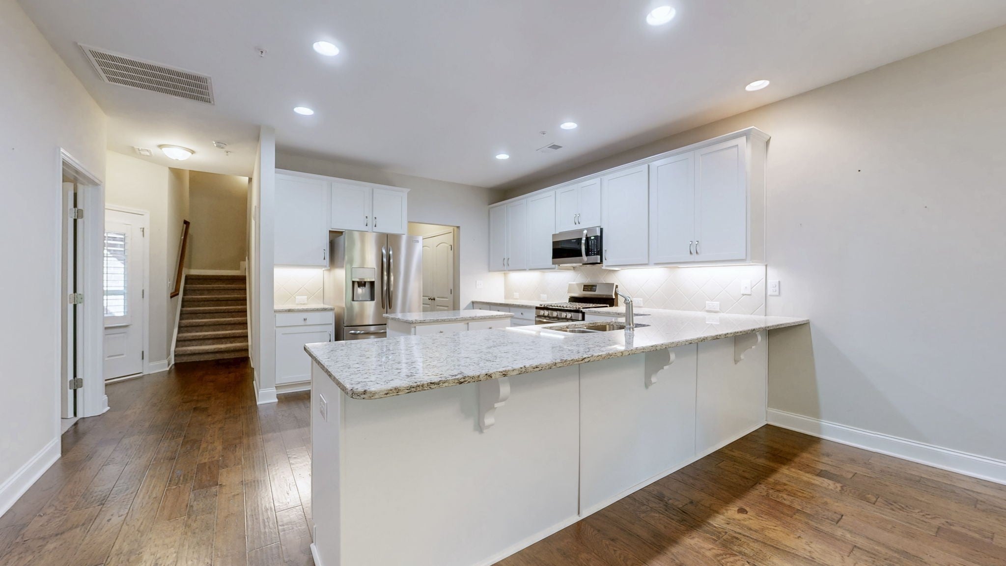 Photo of Listing #3132598