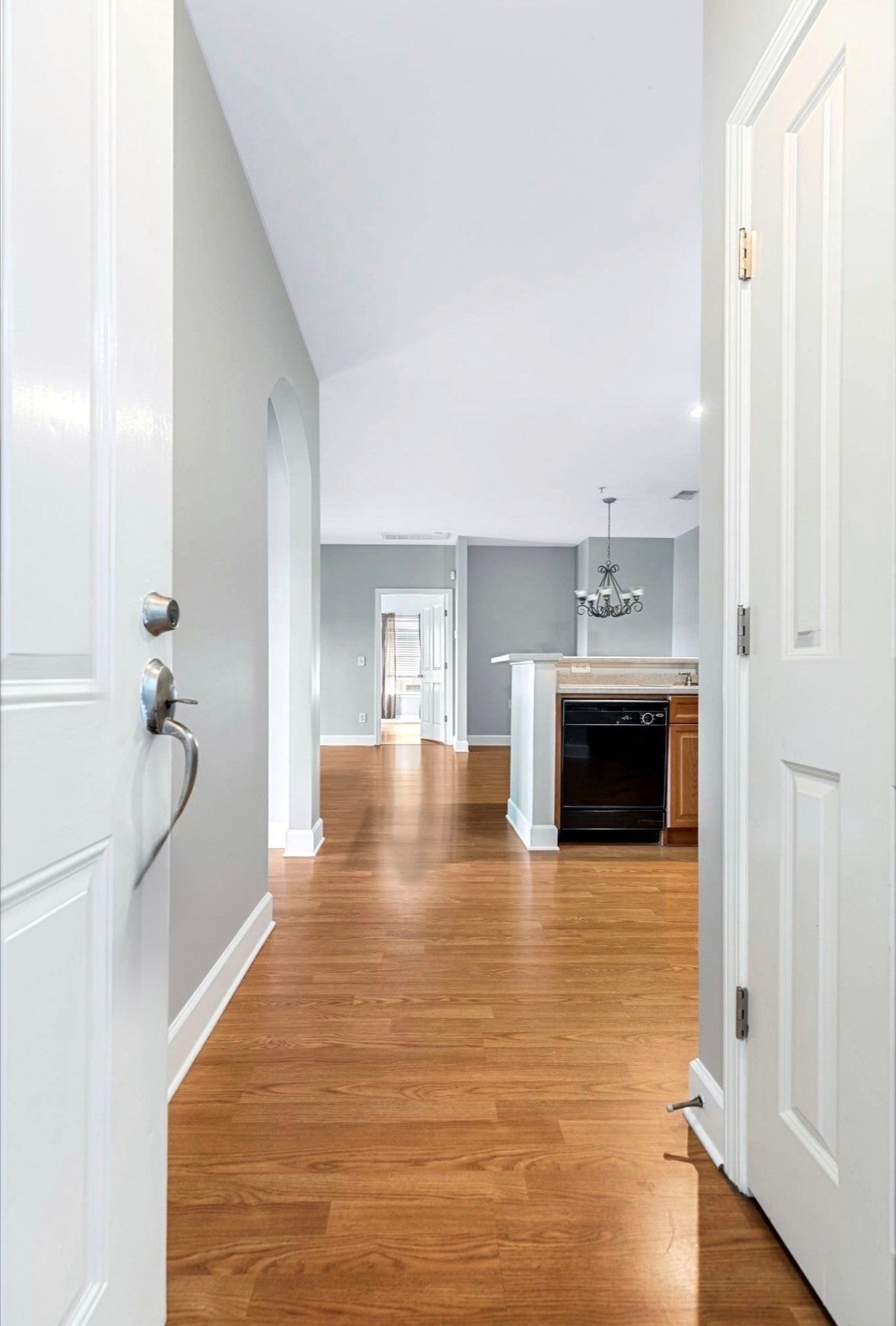 Photo of Listing #3132642