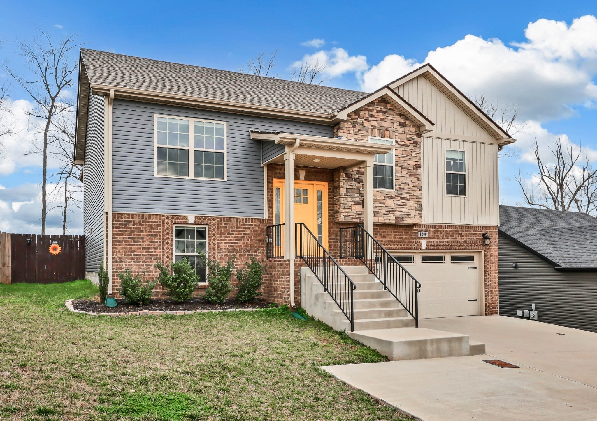 Photo of Listing #3132797