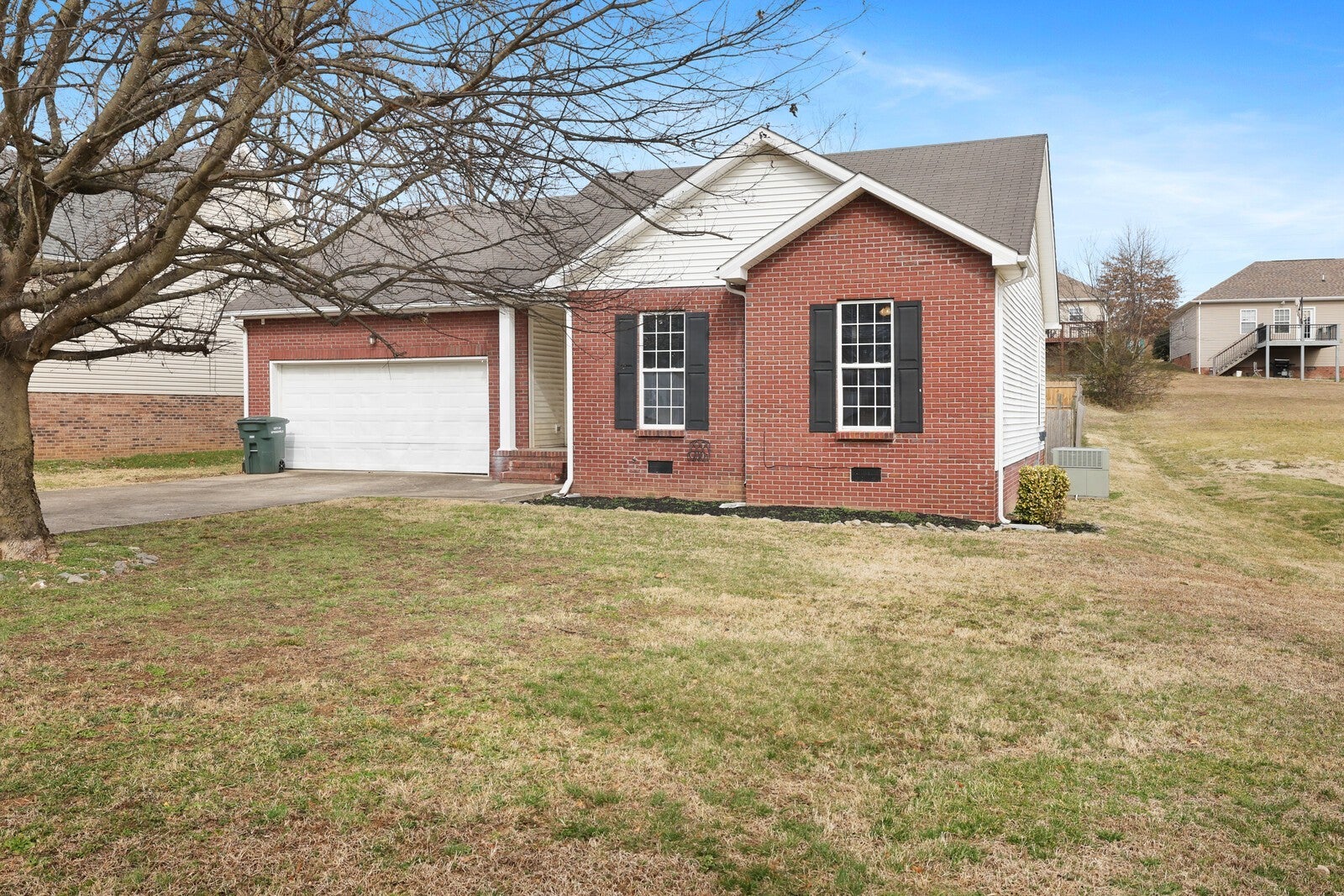 Home for sale in 244 Green Hills Dr Springfield, TN