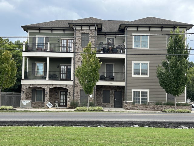 1319 W Main St 108, Franklin