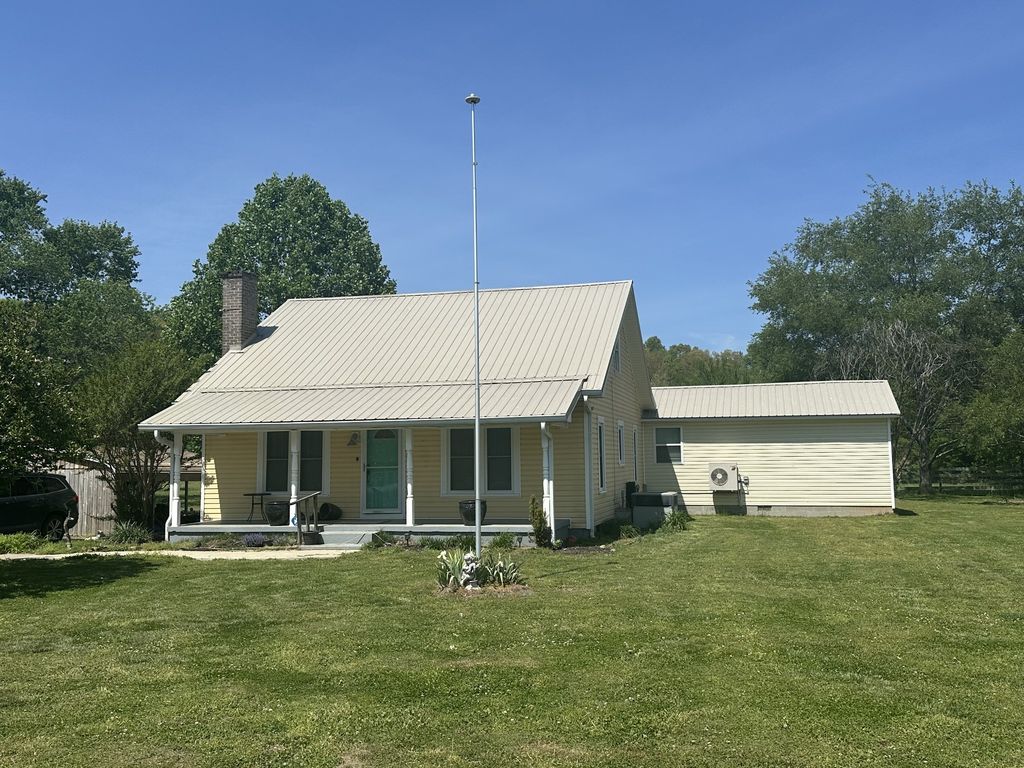 2342 Pulaski Hwy, Lawrenceburg