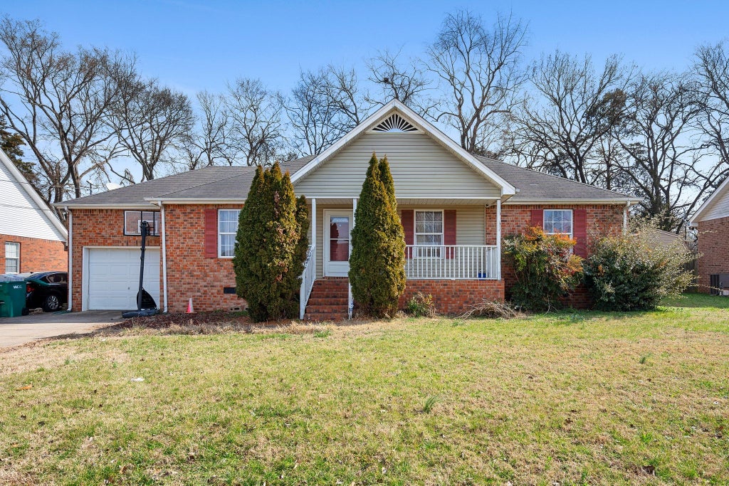 1224 Bolton Dr, Smyrna