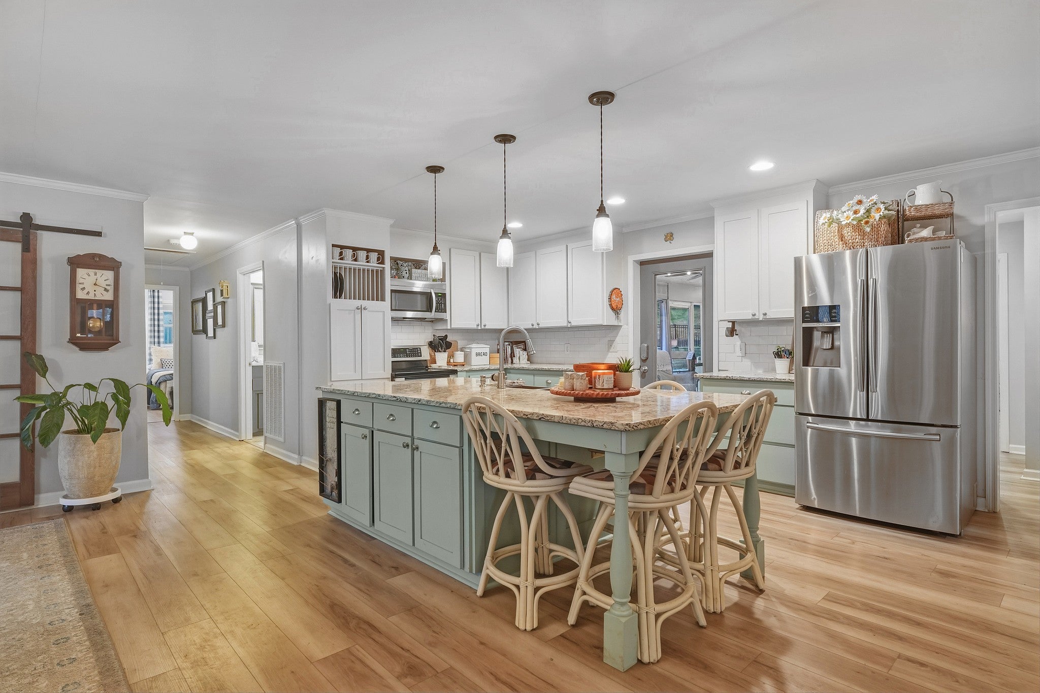 Photo of Listing #3133324