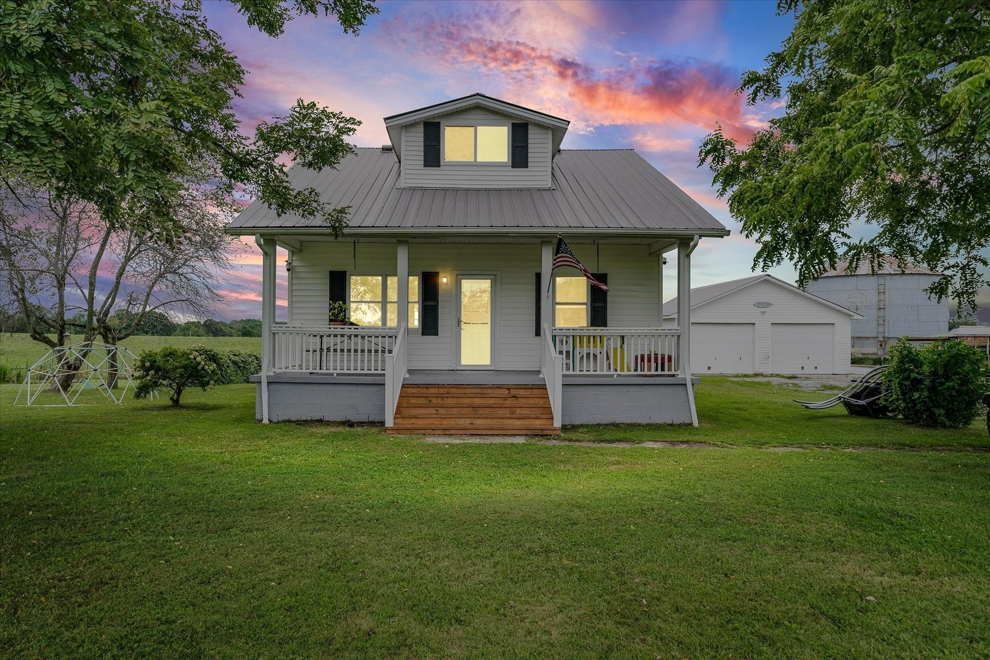 Photo of Listing #3133548