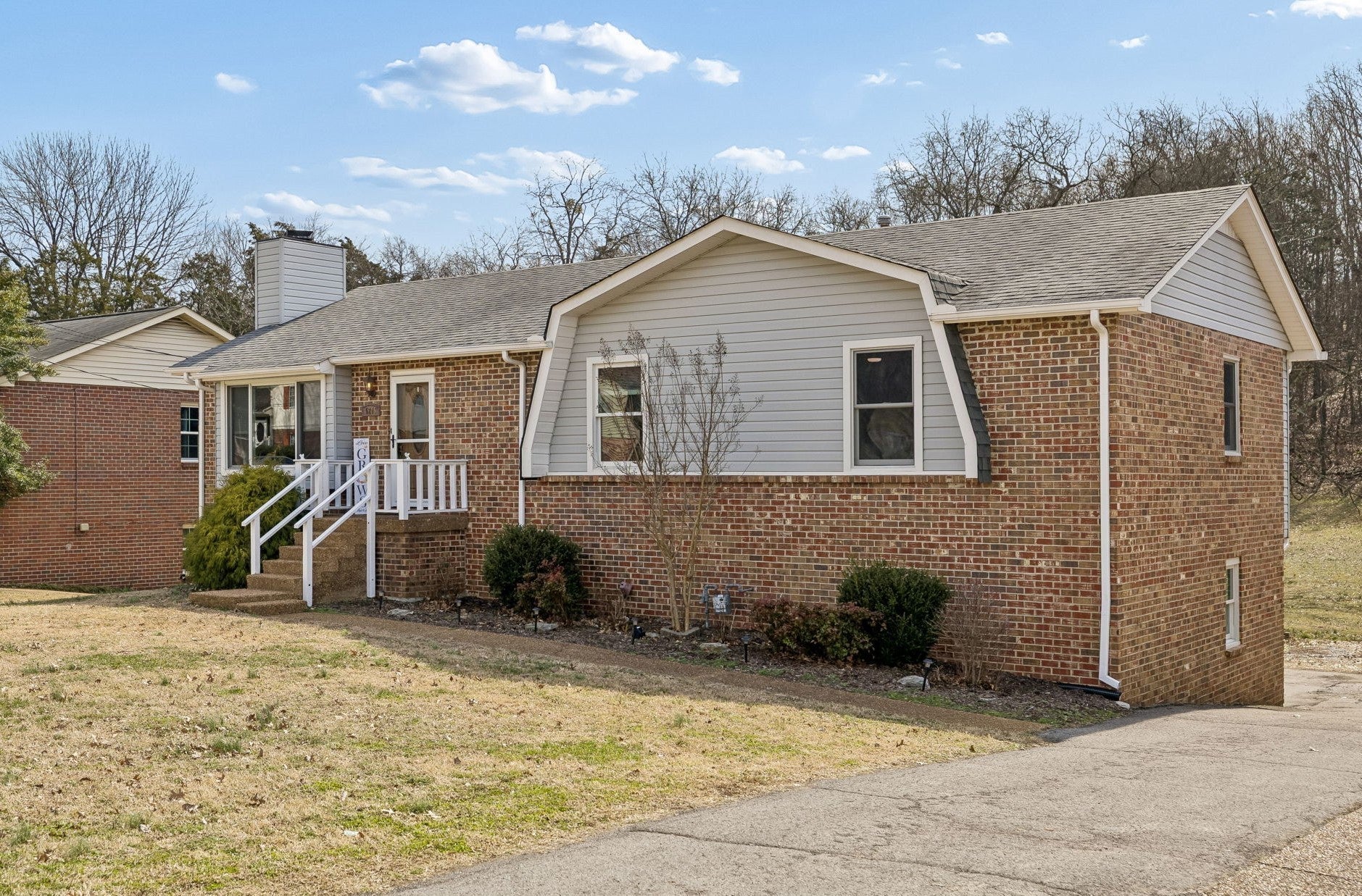 Photo of Listing #3133685